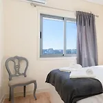 شقة Gaya Avenue Flats - Elegant Contemporary Flats With Balcony *