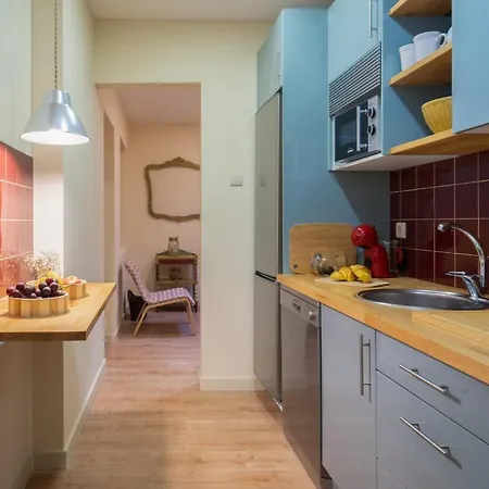 Gaya Avenue Flats - Elegant Contemporary Flats With Balcony Apartment *