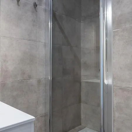 Gaya Avenue Flats - Elegant Contemporary Flats With Balcony Apartment
