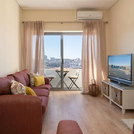 Apartment Gaya Avenue Flats - Elegant Contemporary Flats With Balcony *