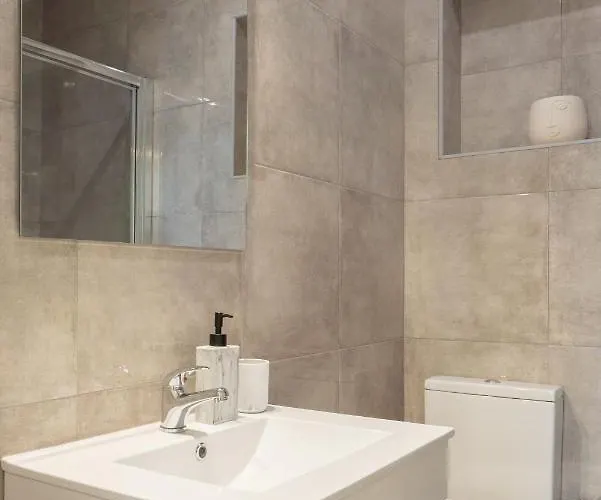 Apartmán Gaya Avenue Flats - Elegant Contemporary Flats With Balcony *