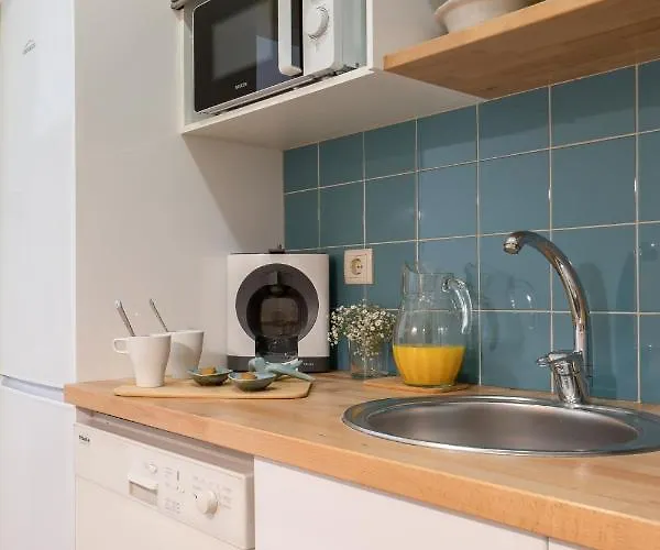 Gaya Avenue Flats - Elegant Contemporary Flats With Balcony Apartmán