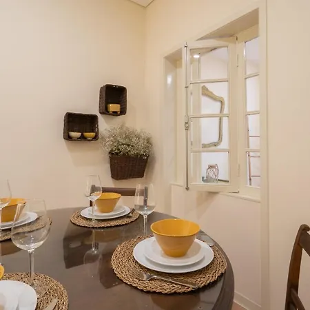 Gaya Avenue Flats - Elegant Contemporary Flats With Balcony