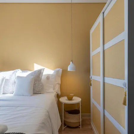 Gaya Avenue Flats - Elegant Contemporary Flats With Balcony Apartment *