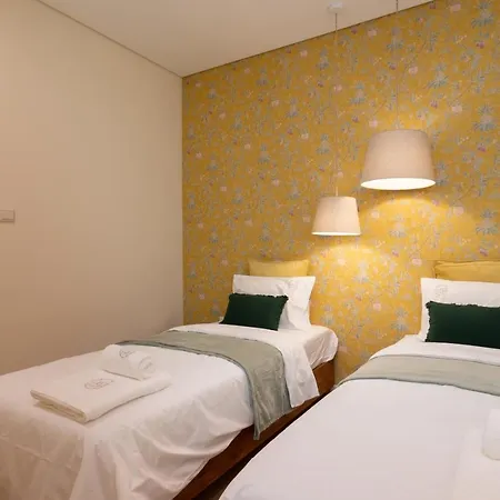 Apartment Gaya Avenue Flats - Elegant Contemporary Flats With Balcony *