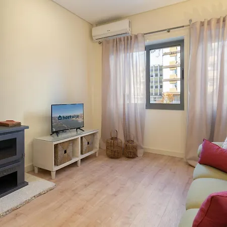 Gaya Avenue Flats - Elegant Contemporary Flats With Balcony