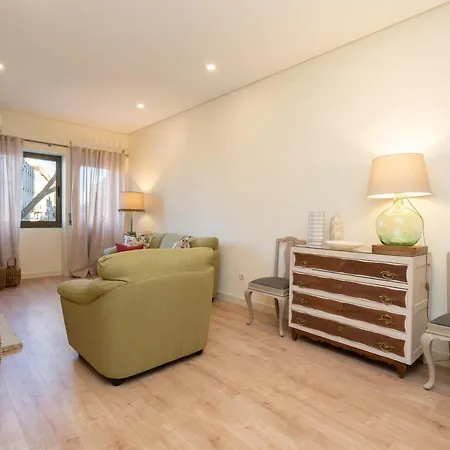 Apartment Gaya Avenue Flats - Elegant Contemporary Flats With Balcony