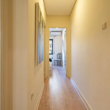 Apartment Gaya Avenue Flats - Elegant Contemporary Flats With Balcony *