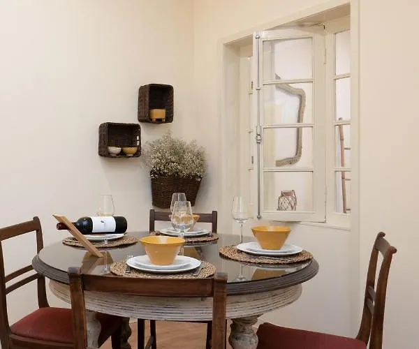 Gaya Avenue Flats - Elegant Contemporary Flats With Balcony Apartamento