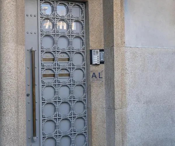 Apartamento Gaya Avenue Flats - Elegant Contemporary Flats With Balcony