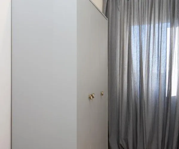 Daire Gaya Avenue Flats - Elegant Contemporary Flats With Balcony *